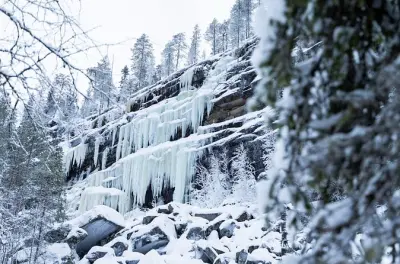 Tour del canyon Korouoma da Rovaniemi: Cascate ghiacciate