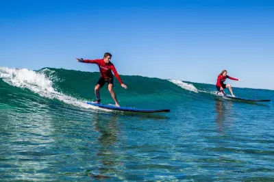 Surfers Paradise Jet Boat & Surf Lesson: A Morning Adventure