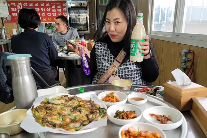 Austern-Dorf Tour ab Busan: Frische Meeresfrüchte probieren