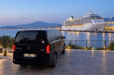 Siena und San Gimignano ab Livorno: Private Minivan-Tour