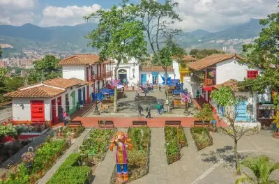 Medellín mezza giornata: Comuna 13, metrocable e piazza Botero