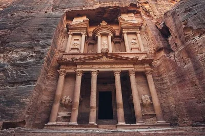 Travel from amman to petra with a local driver, hotel pickup, and wifi. explore petra at your own pace, see the treasury, and enjoy bottled water on board.