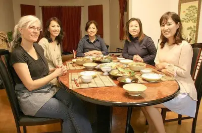Aula de culinária em Nagoya e tour no supermercado com a local Akiko