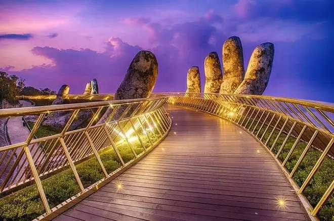 Ba Na Hill e Golden Bridge: Tour privato con guida e funivia