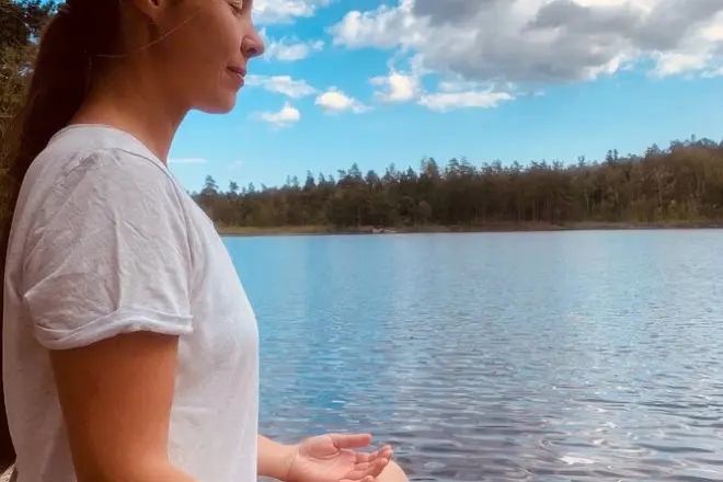 Forest bathing in Stockholm: Mindful walk to natural spring