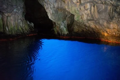 Experience palinuro’s sea caves by traditional boat with a local sailor, visit the blue grotto, and swim at buondormire beach. includes guide and swim break.