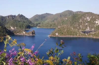 Experience chiapas’ montebello lakes and chiflon waterfalls on a guided day trip from san cristóbal de las casas. includes pickup, entry fees, and local lunch options.