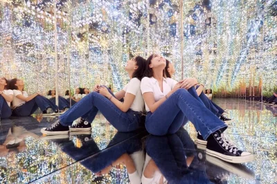 Erlebe das world of illusion museum in warschaus altstadt mit ticket ohne anstehen. entdecke interaktive illusionen, spiegelräume und optische täuschungen. alle gebühren inklusive.