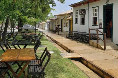 Discover pirenópolis with a local guide—explore historic streets, gold cycle sites, and waterfalls in the pyrenees mountains. includes pickup and air-conditioned vehicle.