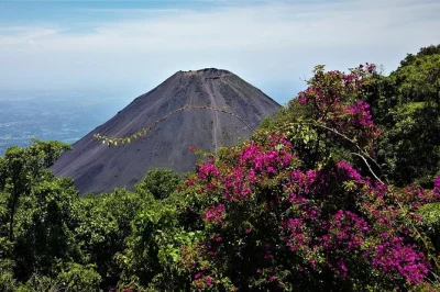 Discover el salvador’s san andrés and tazumal mayan sites plus cerro verde volcano park in one day. includes private transport, local guide, and entry fees.