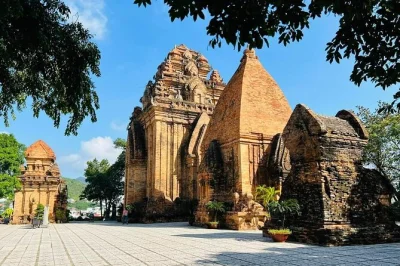 Discover nha trang’s ancient towers, bustling markets, and ocean museum on a private day tour with port pickup, local guide, and vietnamese lunch included.