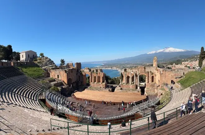 Mount Etna and Taormina: Private Tour from Palermo