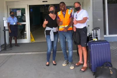 Transfer privado do aeroporto de montego bay para hotéis blue waters, coral springs ou palladium. veículo com ar-condicionado, motorista local e parada opcional.