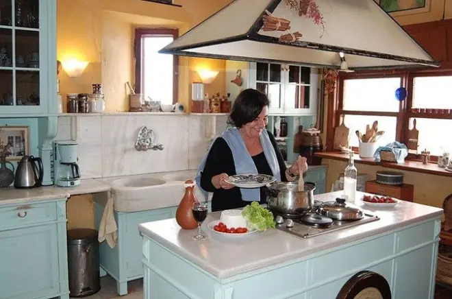 Cours de cuisine crétoise au bord de la mer en Crète