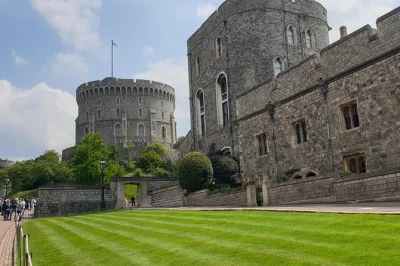 Visita il castello di windsor e stonehenge in un’escursione privata da londra con autista-guida inglese. include pick-up in hotel, soste flessibili e pausa pranzo.