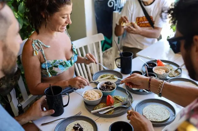 Tour vegan a Tulum: 3 ore tra gemme nascoste locali