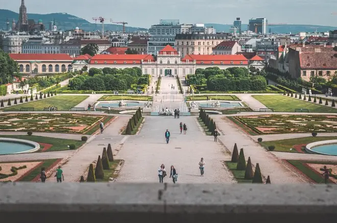 Vienna walking tour with a local: A short or extended stroll
