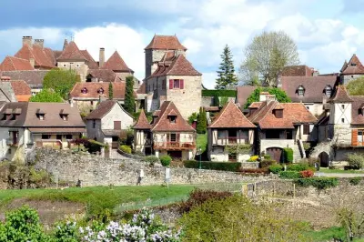 Escursione a Loubressac: 10 km tra i villaggi della Dordogna