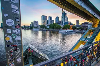 Frankfurt: Tour fotográfico pelo Römerberg, Dom e pontos Instagram