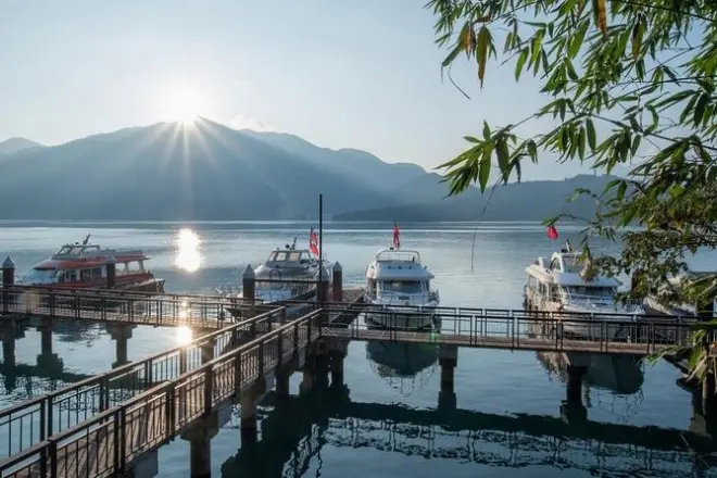 Sun Moon Lake day trip: Rail, cruise & gondola ride