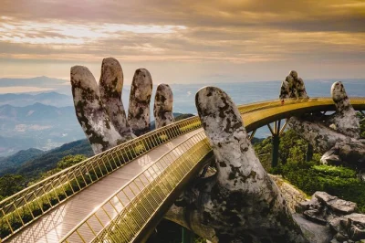 Erlebe ba na hills und die golden bridge ab da nang mit hoteltransfer, seilbahntickets und einem sympathischen lokalen guide. inklusive eintritt und optionalem mittagessen.