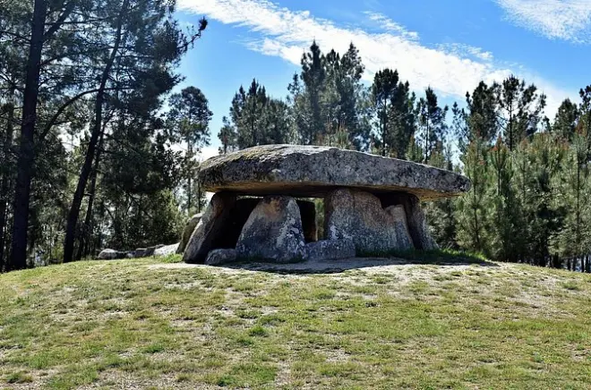 Dolmens near Coimbra: 4th-century BC archaeological tour