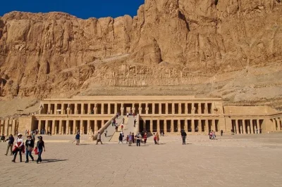 Explore luxor’s karnak & luxor temples, valley of the kings, hatshepsut temple, and colossi of memnon on a private 2-day tour with hotel pickup and expert guide.