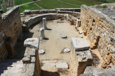 Guia do campo de batalha de Aníbal no Parque Arqueológico de Canne