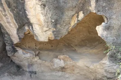 Qobustan e Yanar Dag: Arte rupestre UNESCO e montagna di fuoco