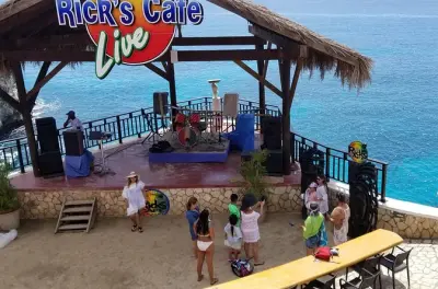 Saut de falaise et coucher de soleil à Negril et Rick's Cafe