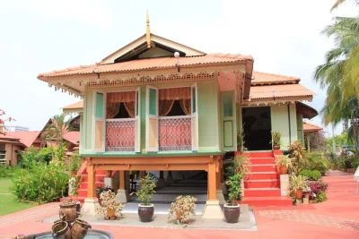 Explore melaka’s unesco sites, from jonker street to a famosa, with a local guide. includes hotel pickup, entry fees, and an air-conditioned ride from kuala lumpur.