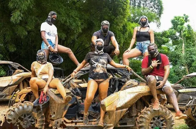 Passeio de ATV em Montego Bay: Trilhas na mata com guia