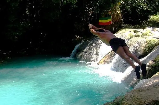 Blue Hole Secret Falls tour Ocho Rios: Skip the crowds