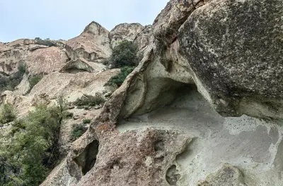 El Manzano Höhlenwanderung mit Kalkstein in den Anden entdecken