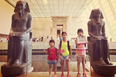 Descubra o metropolitan museum of art em nova york com um tour privado para famílias, guia amigável para crianças, entrada sem fila e histórias interativas para todas as idades.