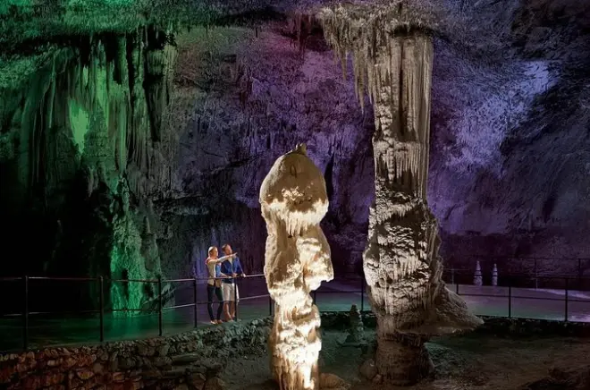 Grotte de Postojna et château de Predjama depuis Trieste