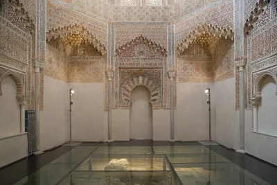 Explore granada’s royal chapel & madrasah on a guided walking tour with entry tickets included. discover local stories, history, and vibrant markets along the way.