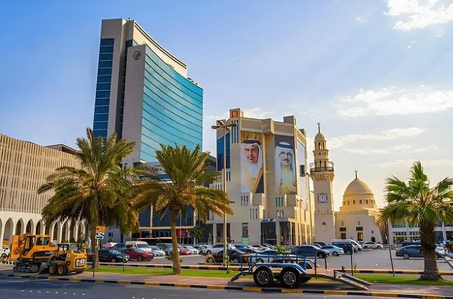 Bahrain Halbtagesausflug: Fort, Moschee & Souq