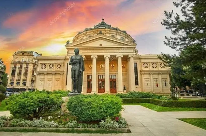 2h Bucharest Private Tour by Car: Palace & Revolution Square