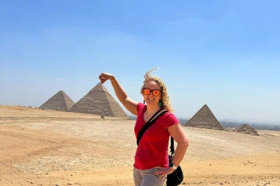 Entdecke die pyramiden von gizeh, die sphinx, das grand egyptian museum und den khan khalili basar in kairo mit lokalem guide. inkl. eintritt und bequemer abholung.