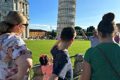 Pise et tour penchée pour enfants : Coupe-file garanti