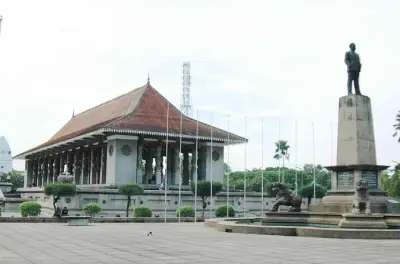 Tour di Colombo: Porto coloniale e tempio buddhista