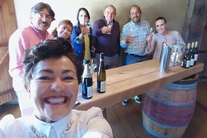 Hawkes Bay Wine Tour: Gimblett Gravels & Art Deco Napier