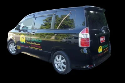 Travel from montego bay airport to jamaica inn in ocho rios with a private, air-conditioned transfer. meet your local driver at the airport and enjoy a scenic coastal ride.