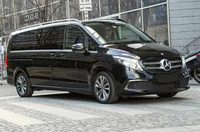 Frankfurt Airport to Frankfurt Transfer Private Van Meet & Greet