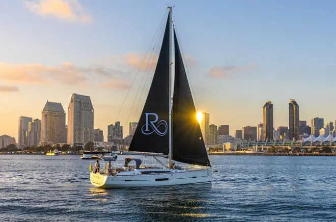Privater Segeltörn San Diego Bay: Schwimmen und Cocktails