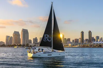 Passeio privado de vela na baía de San Diego: Nado e coquetéis