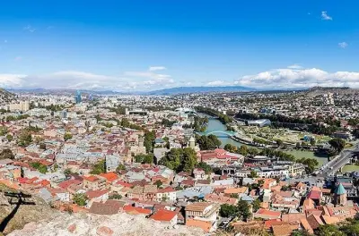 Transfer von Tiflis nach Jerewan: UNESCO-Klöster Haghpat und Sanahin
