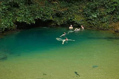Grotte Saint Herman, Belize City et baignade au Blue Hole
