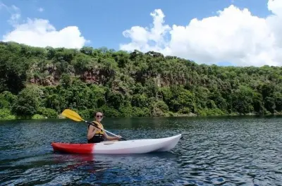 Passeio de um dia ao lago Chala: O lago mais profundo da África